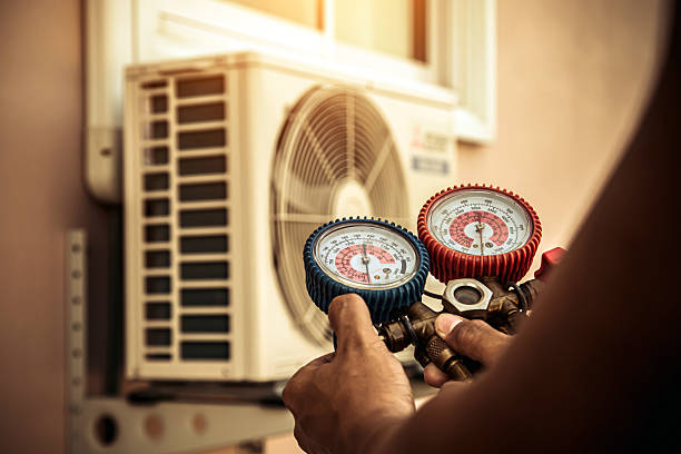 Professional Hvac technician working in Bayside, WI